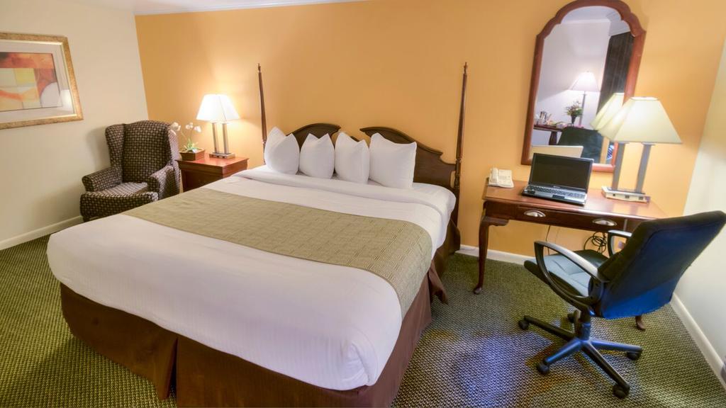 The Inn At Reading Hotel & Conference Center Værelse billede